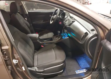 2013 Kia Sportage Lx z USA, uszkodzony, nr VIN KNDPBCA29D7427815